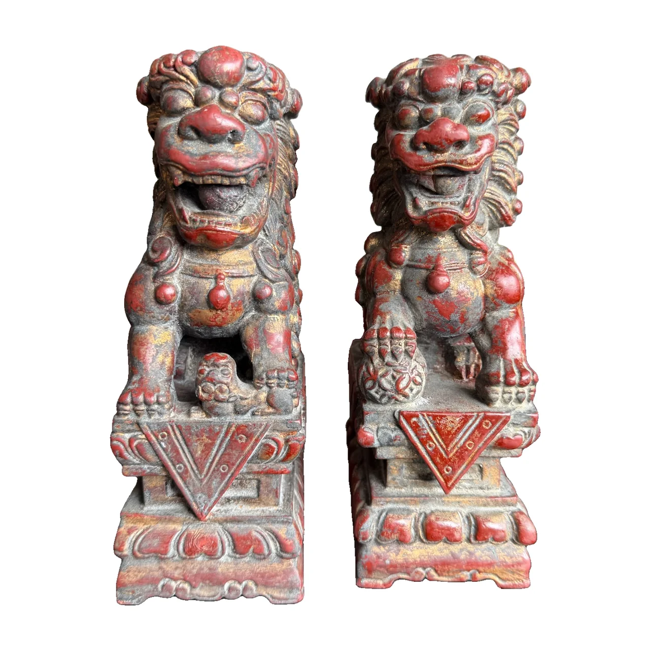 Pair of Chinese Red Lacquered and Gilt Foo Dogs (Buddhist Guardian Lions), 25 cm